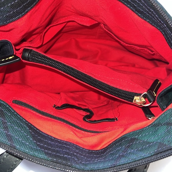 EUC Dooney and Bourke purse - Picture 6 of 7